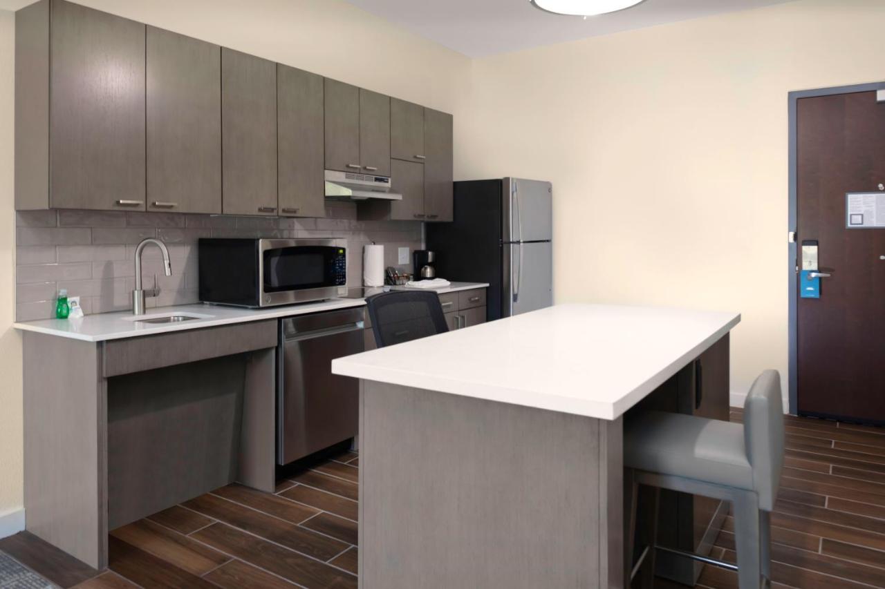 King Room,1185879445:JPEG