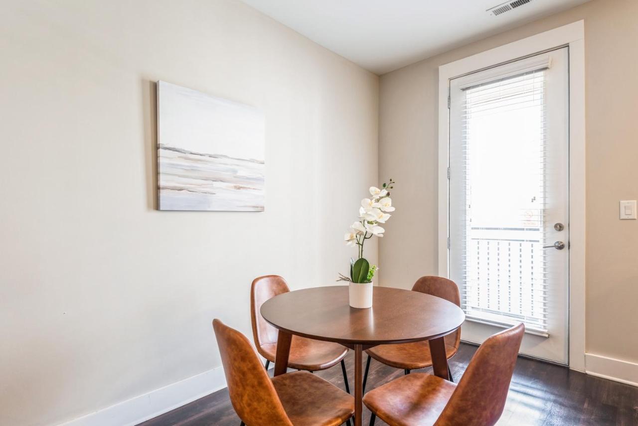 One-Bedroom Apartment Self Check Virtual Front Desk