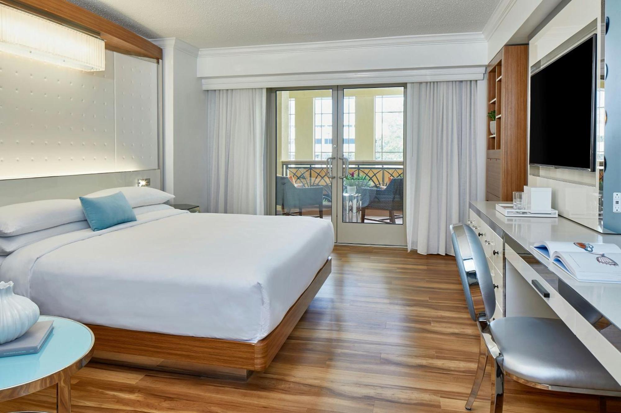 Room King Bed or Two Double Beds