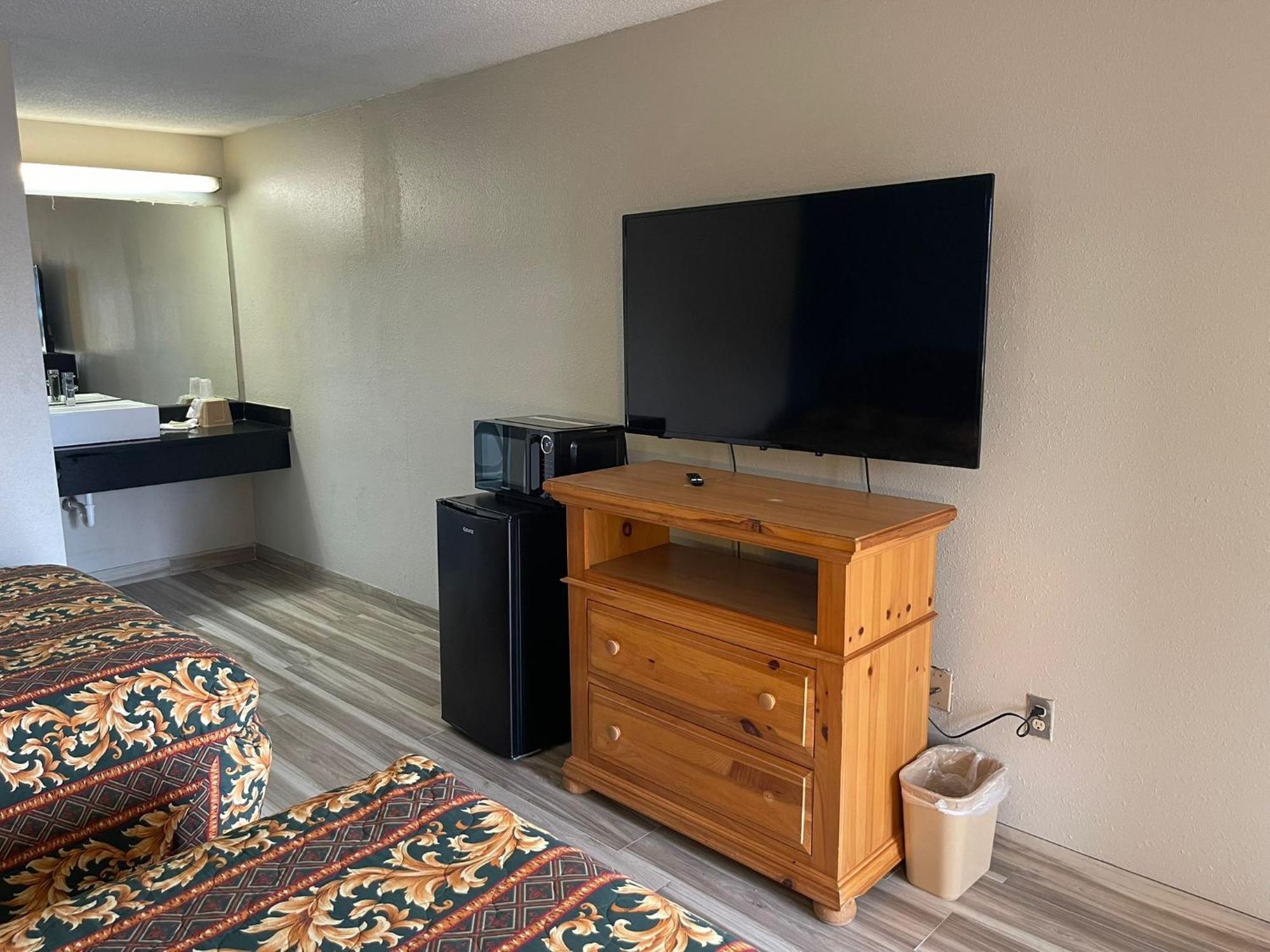 Standard Double Room - Non-Smoking,1743952406:JPEG