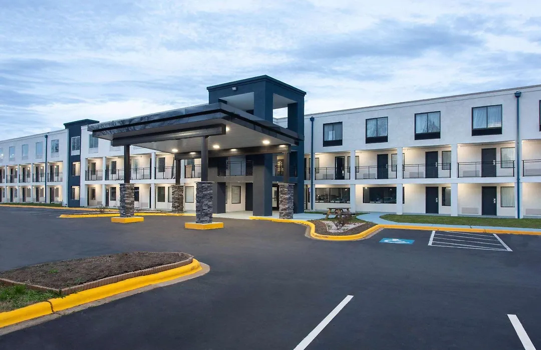 Baymont By Wyndham Charlotte University-1