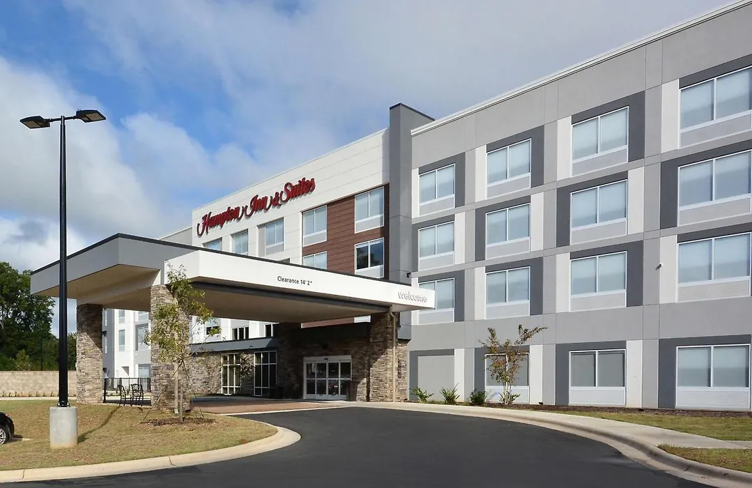 Hampton Inn & Suites Charlotte North I 485-1