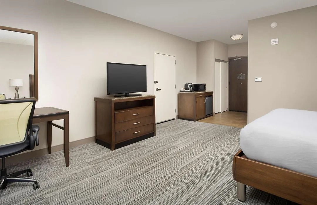 Hilton Garden Inn Charlotte Airport-1