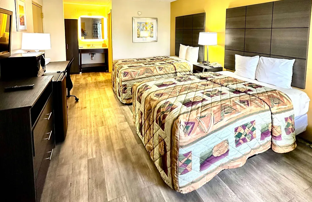 Days Inn By Wyndham Charlotte Northlake-1