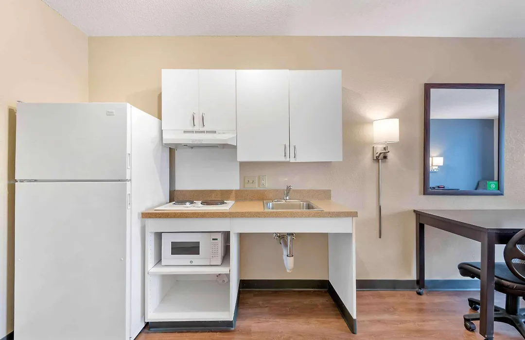 Extended Stay America Select Suites - Charlotte - University Place-1