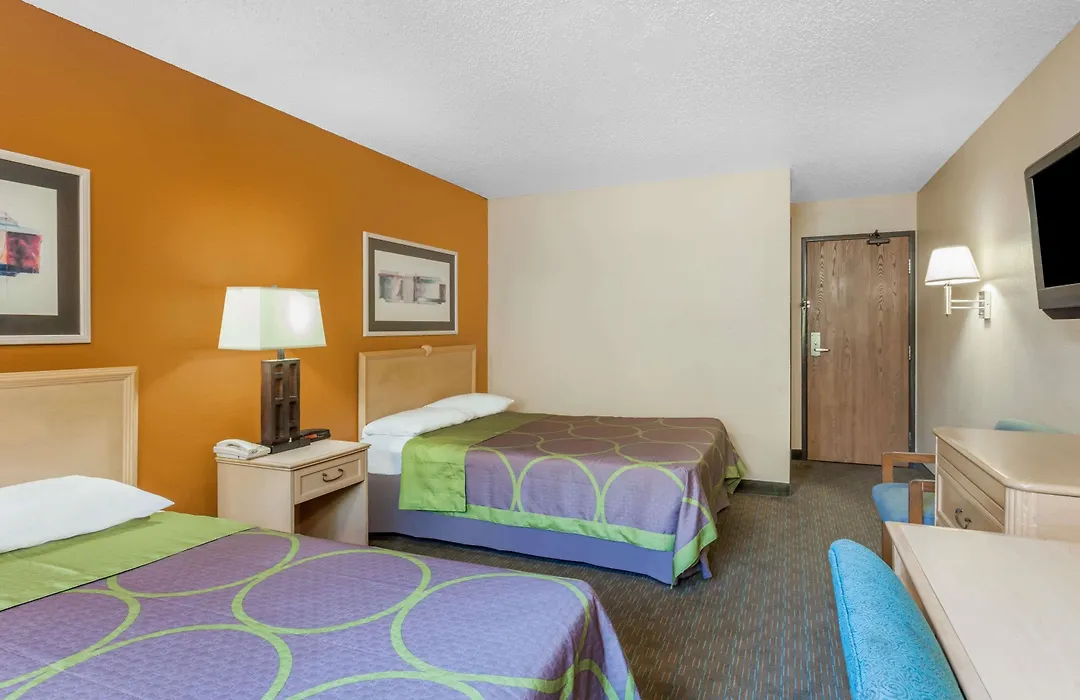 Super 8 By Wyndham Charlotte/Amusement Park Area-1