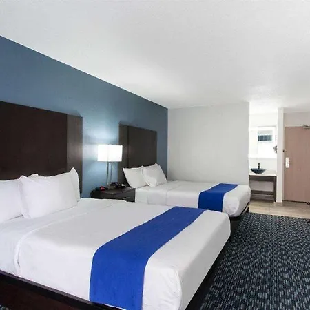 Baymont By Wyndham Charlotte University-3