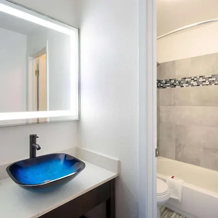 Baymont By Wyndham Charlotte University-2