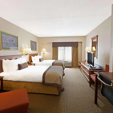 Wingate By Wyndham Charlotte Airport-2