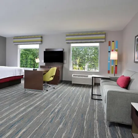 Hampton Inn & Suites Charlotte North I 485-3