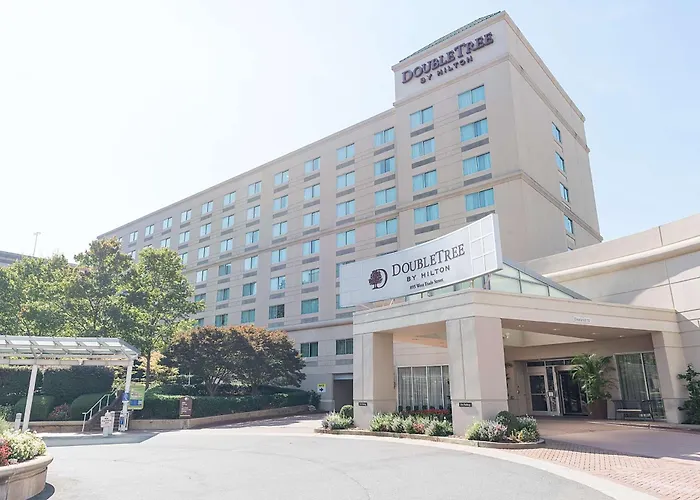 Doubletree By Hilton Charlotte Uptown Hotel