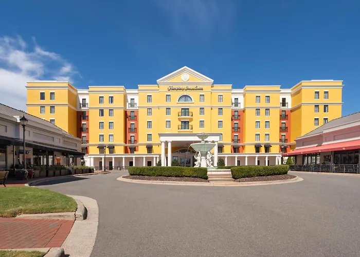 Hampton Inn & Suites South Park At Phillips Place Charlotte