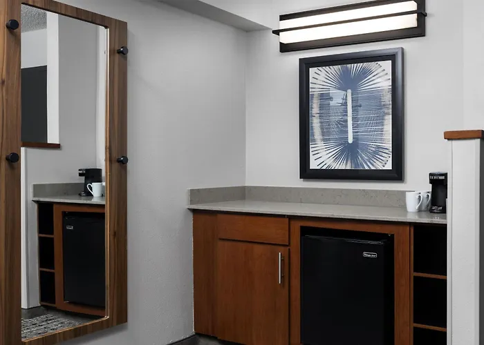 Hyatt Place Charlotte Airport/Lake Pointe