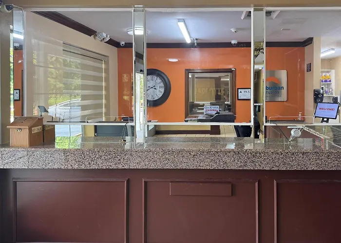 Suburban Studios Near University Of North Carolina-Charlotte