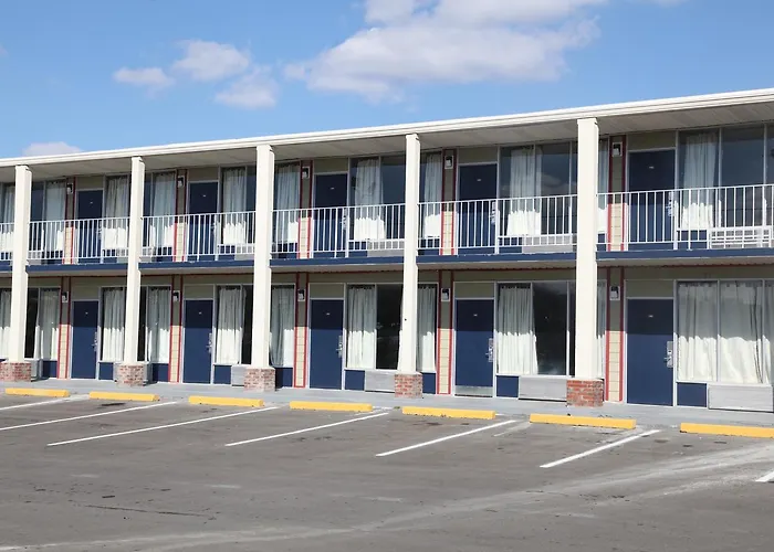 Economy Inn - Charlotte